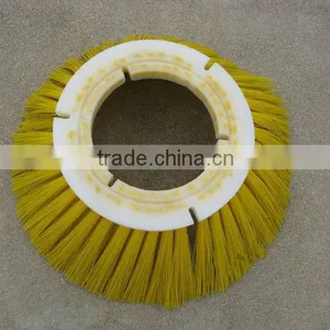 Wooden Head High Tensile Spring Steel Bristal Gutter Sweeping Brush thumbnail-2
