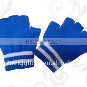 Cute Fashional Finger Magic Glove thumbnail-1