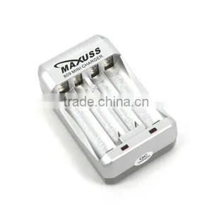 M-809 AA AAA Mini Battery Charger for AA thumbnail-2
