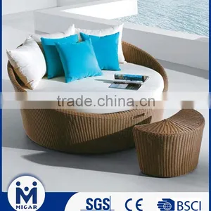 High Quality Rattan Round Sofa thumbnail-1