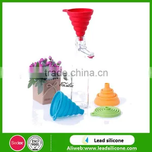 Wholesale Kitchenware Foldable Silicone Funnel,Collapsible Silicone Funnel thumbnail-1