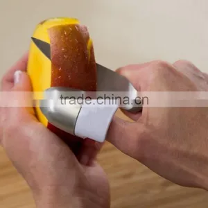 Thumb Protector Kitchen Tool Safe Chop Hand Guard Slice With Peeler thumbnail-2