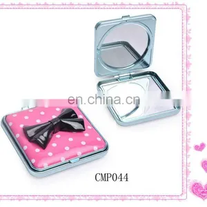 Plastic Lovely Cosmetic Mirror With Bowknot thumbnail-1