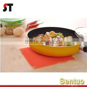 Silicone Hot Pad Made in China thumbnail-1