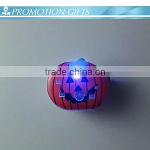 Halloween Led Pumpkin Lapel Pin thumbnail-5