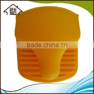 NBRSC Hot Products Custom Design Food Grade Kitchen ToolSilicone Mitts Silicone Heat Gloves Siliconr Grill Glove thumbnail-2