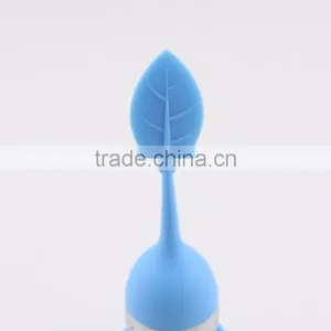 Cute Silicone Handle Tea Infuser Strainer With Drip Tray thumbnail-4