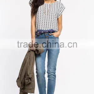 100% Polyester Rounded Hem Girls Full Print t Shirt thumbnail-4