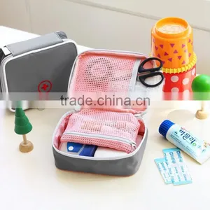 Travel Trip Handy Fabric First-aid Medicine Case Holder thumbnail-3