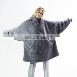 Versatile Microfiber Polyester Fabric Fluffy Lightweight Durable Wearable Sherpa Blanket thumbnail-3