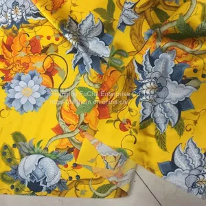 Best Selling 32s 130*70 Polyester Cotton Woven Shirt Fabric thumbnail-1
