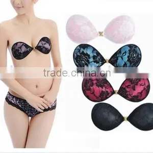 Sponge Lingerie For Curvy Women Cleavage Bras With Black Lace Cover thumbnail-6