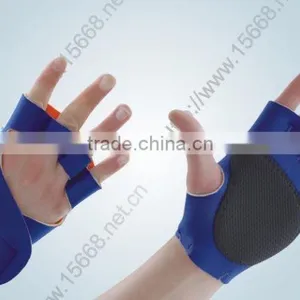 Neoprene Gloves thumbnail-1