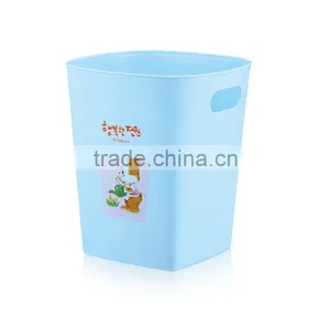 Indoor Square PP Plastic Garbage Bin Trash Can With Handle for Home Use thumbnail-1