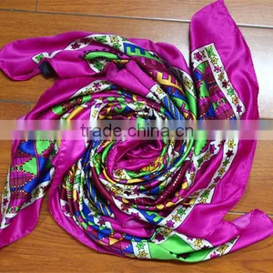 Fashionable Satin Gold Printed Square Scarf Silk Scarf Scarf Supplier thumbnail-2