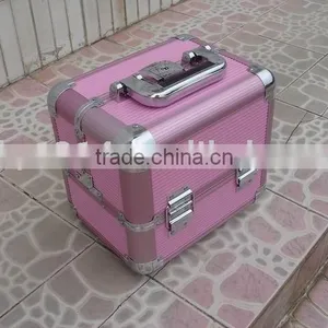 Aluminium Cosmetic Case thumbnail-1