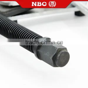 Two Arms Double Hole Two Jaw Gear Puller thumbnail-5