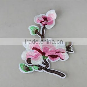 Beautiful Pink Color Wild Peach Flower Embroidery Patch Fashion Applique Polyester Logo Patches for Garment thumbnail-2