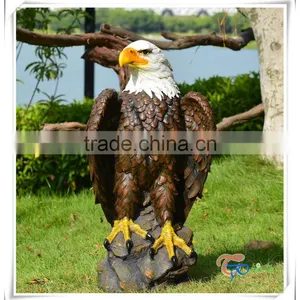 Hot Sale Fiberglass Decoration Eagle Garden Animal Statue for Sale thumbnail-1