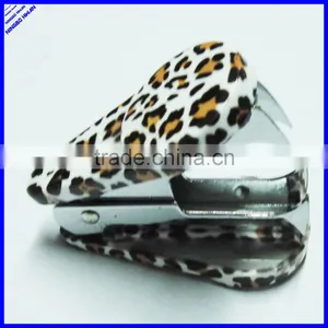 2014 Fashion New Design Custom Staple Removers thumbnail-1