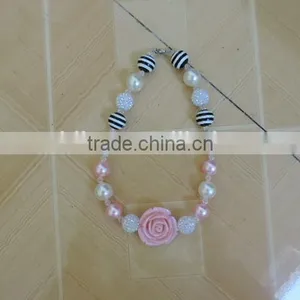 Wholesale Baby Girl Necklace Pink White Pearl Necklace Boutique Holiday Necklace thumbnail-3