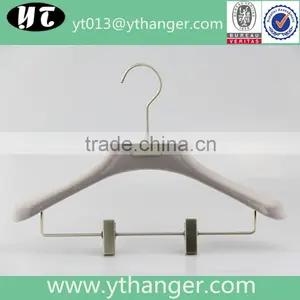 CY-607 Bulk Coat Grey Color Velvet Plastic Hanger Flocking Plastic Hanger With Non-slip thumbnail-5