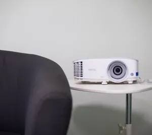 Projector thumbnail-1