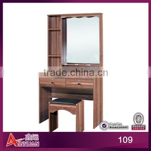 109/109B Modern Furniture Dresser With Mirror thumbnail-1