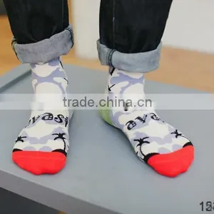 Cheap Young Man Fashion Camo Design Sublimation Printing Socks thumbnail-4