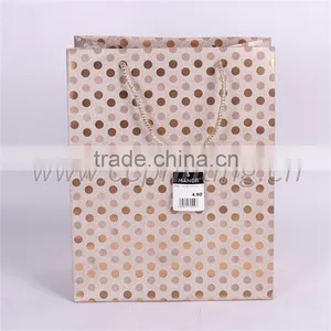 Cheap Price Gold Foil Promotional Gift Paper Bag Luxury thumbnail-4