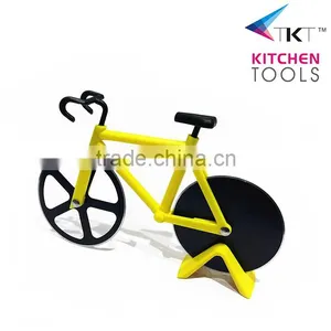 2017 New Pizza Cutter Pizza Baking Tools Multifunctional Useful Kitchen Tools Pizza Cutt,Bicycle Pizza Knife With Colorful Blade thumbnail-1
