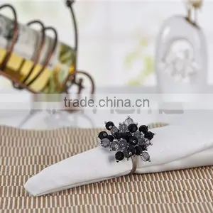 Wholesale High Quality Crystal Rhinestone Flower Napkin Rings thumbnail-1