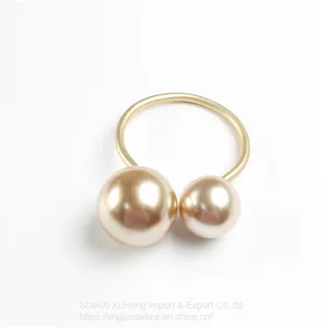 Wholesale Hotel Wedding Table Decoration Metal Alloy White Pearl With Gold Napkin Ring thumbnail-5