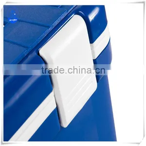 Keeping Temperture Plastic Cooler Box thumbnail-6