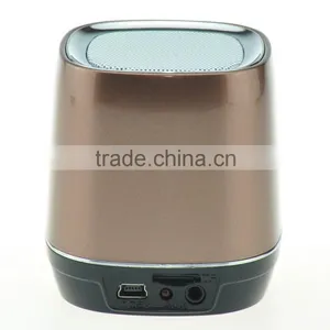 Many Color FM Radio Bluetooth Mini Speaker in Stock Boombox Speaker thumbnail-3