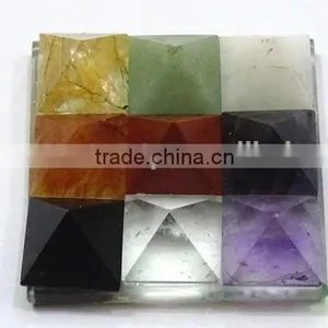 9 Pyramids Plate thumbnail-2