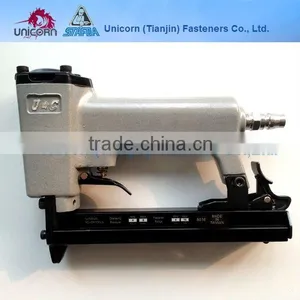 8016 Staples Air Gun thumbnail-1