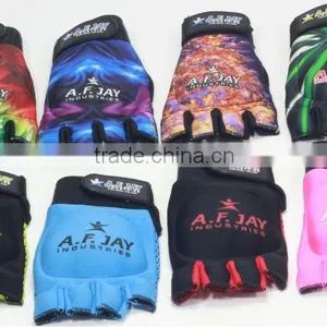 PLAYER HOCKEY GLOVES thumbnail-1