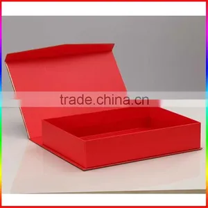 Red Rigid Paper Box thumbnail-1