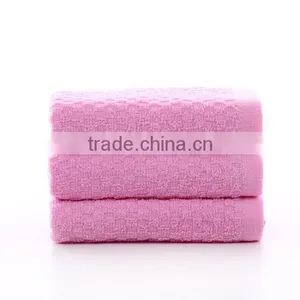 Pineapple Check Solid Color Towel thumbnail-5