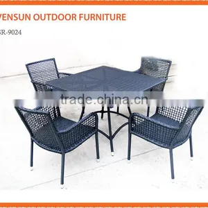 Resort Used Wicker Hotel Table and Chairs thumbnail-1