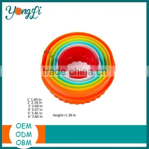 New Products Food Grade Kid Mini Plastic Round Cake Cutters thumbnail-1