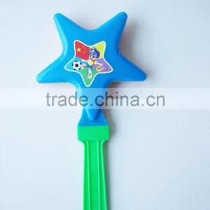 24cm Plastic Star Clapper Noisemaker thumbnail-1