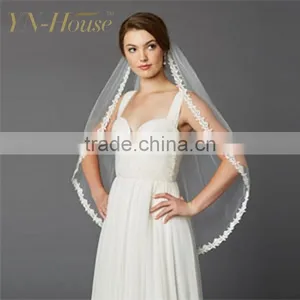 Beautiful Single Layer Fingertip Bridal Veil thumbnail-3