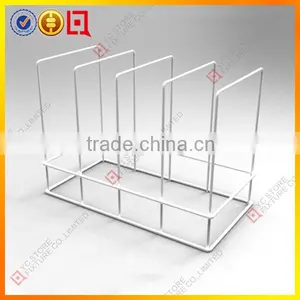 Metal Luggage Rack Display thumbnail-1