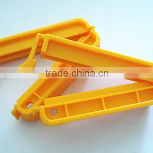 CP50 50mm Sealing Length PP Material Logo Print Promotional Plastic Tomato Clip thumbnail-2