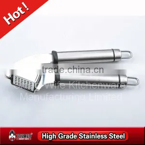Useful Kitchen Tool -- Stainless Steel Garlic Press thumbnail-1