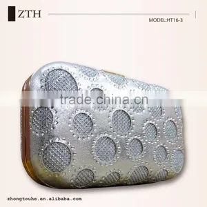Ladies High Quality Metal Skeleton Design Cosmetic Bag thumbnail-2