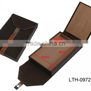 Leather Small Cigar Humidifier thumbnail-1