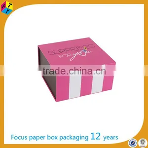 Custom Nice Folding Paper Packaging Purple Hat Boxes thumbnail-3